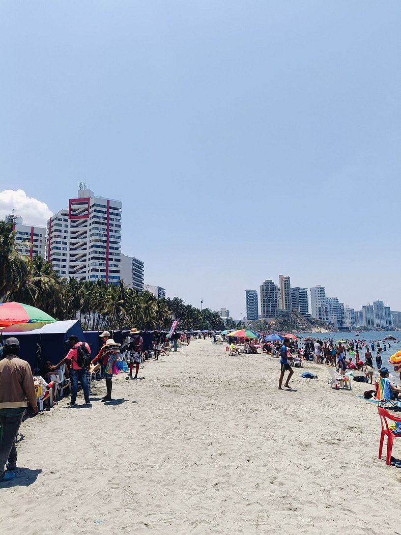 El Rodadero Bello Apartamento a 50 metros de la playa ven de