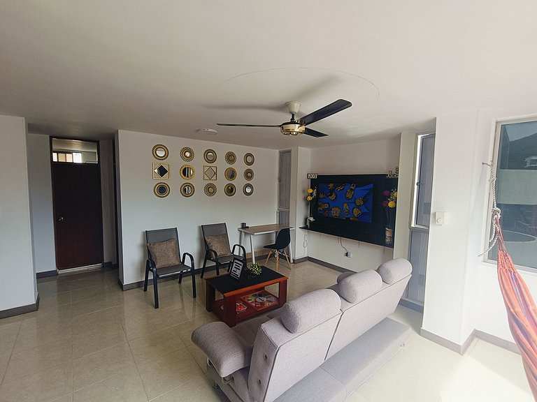 El Rodadero Hermoso Apartamento a 50m de la playa ven descan